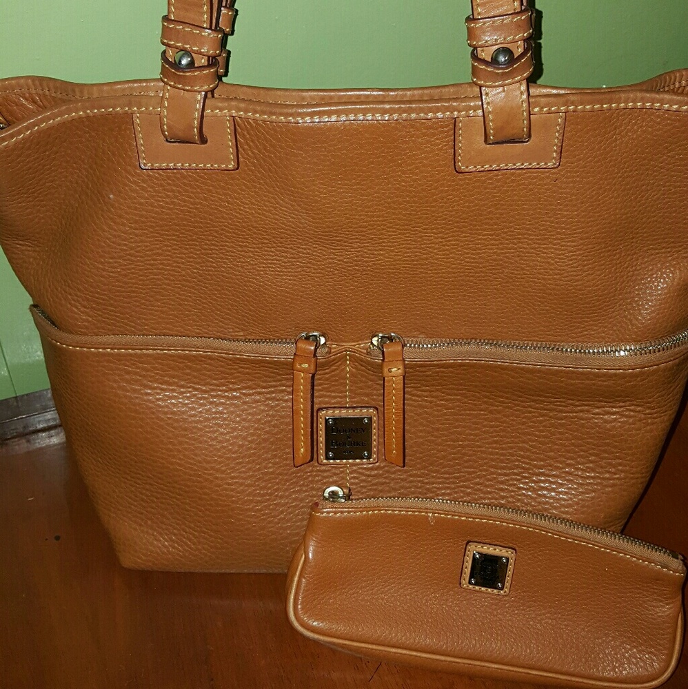 Dooney & Bourke